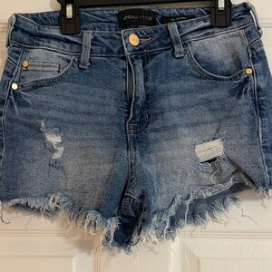 Kendall & Kylie The Icon Jean Shorts